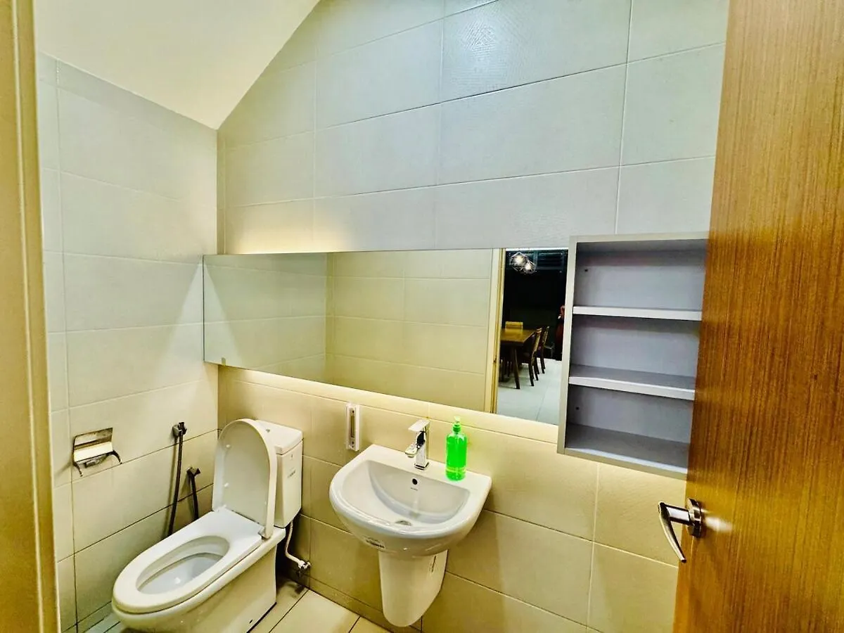 Villa Elegant20Paxvilla Perfect Location Nearbeachmarket Batu Ferringhi