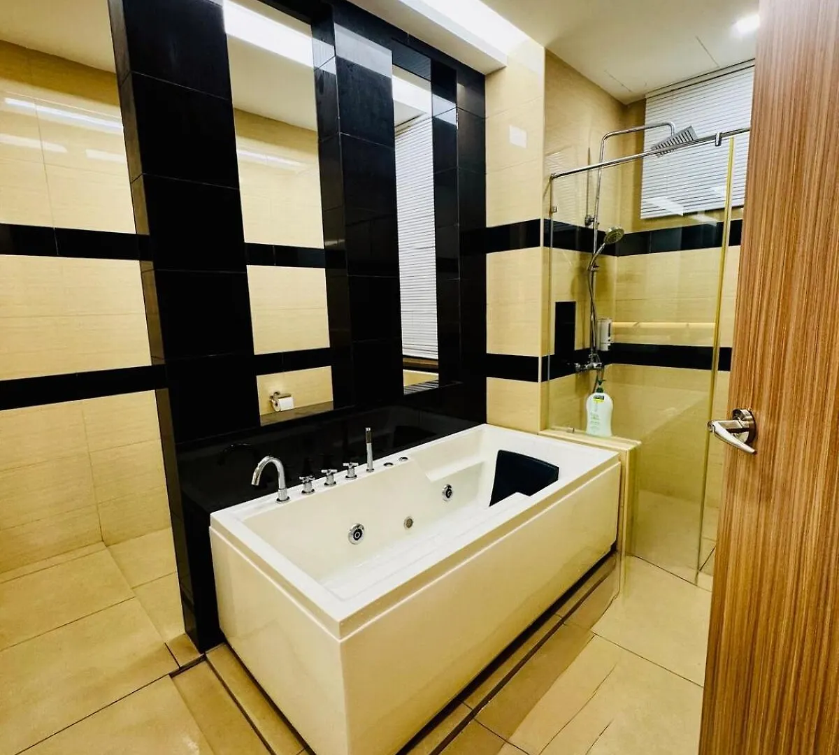 Villa Elegant20Paxvilla Perfect Location Nearbeachmarket Batu Ferringhi Malaysia