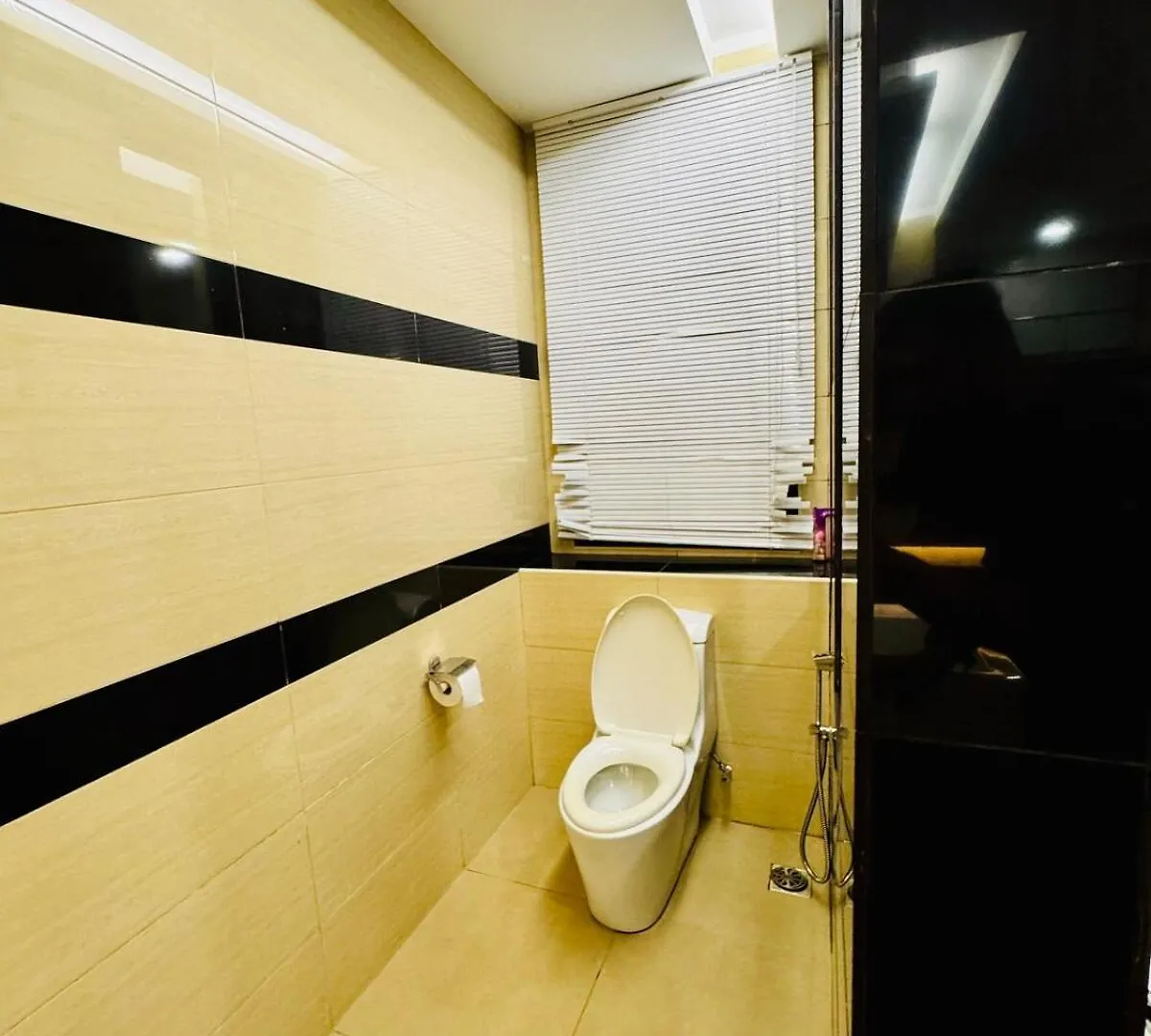 Elegant20Paxvilla Perfect Location Nearbeachmarket contacts